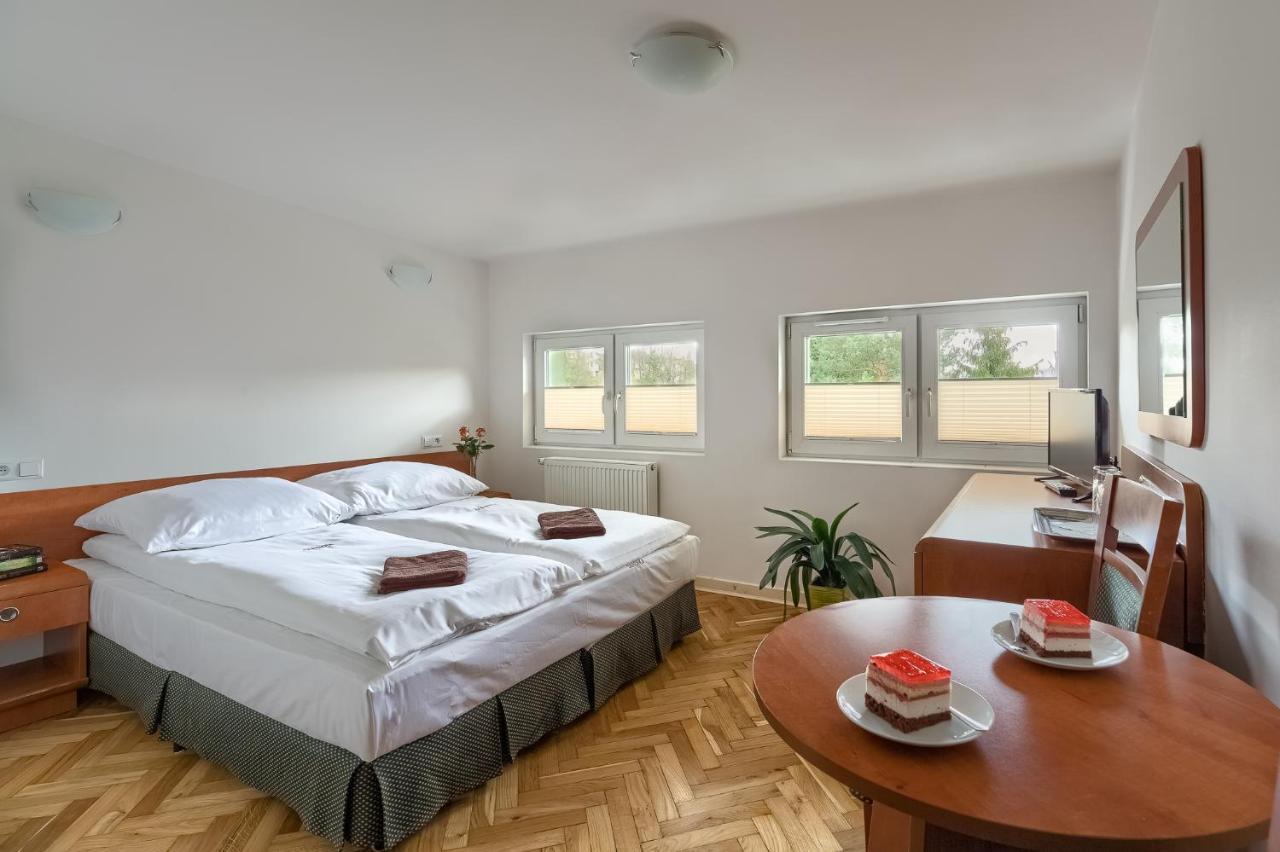 Hotel Sarenka Krynica-Zdrój Esterno foto